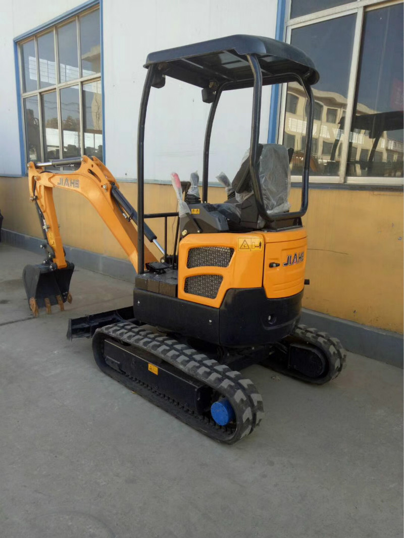 小型挖掘機(jī)多少錢一臺(tái)？挖機(jī)油缸價(jià)格及品牌推薦